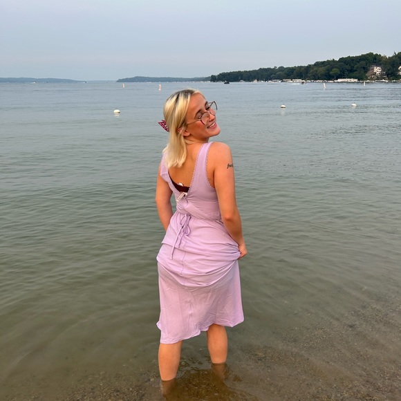 LAVENDER LACE DRESS - Picture 5 of 6